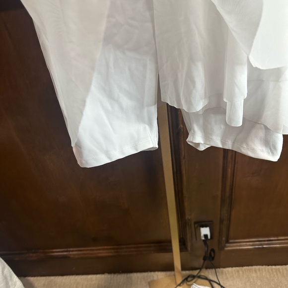 NWT SIZE XL/XXL EleVen by Venus Williams White Bike Shorts for Active Style - Picture 4 of 9